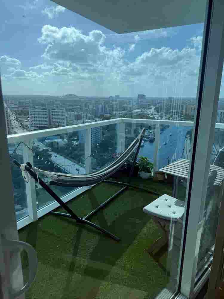 Private room in downtown Miami