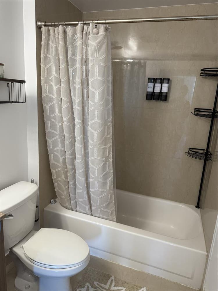 Private room in downtown Miami