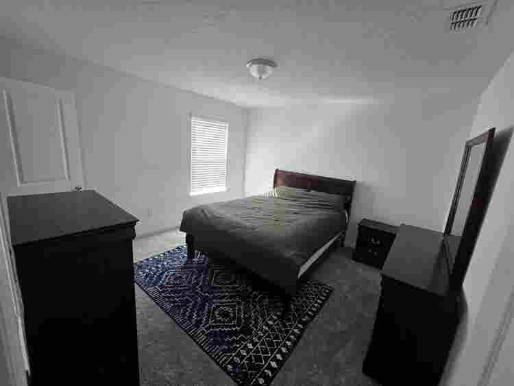 1 Fully furnished room !!!