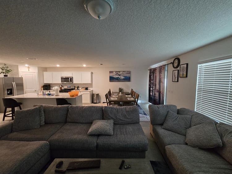 1 Fully furnished room !!!
