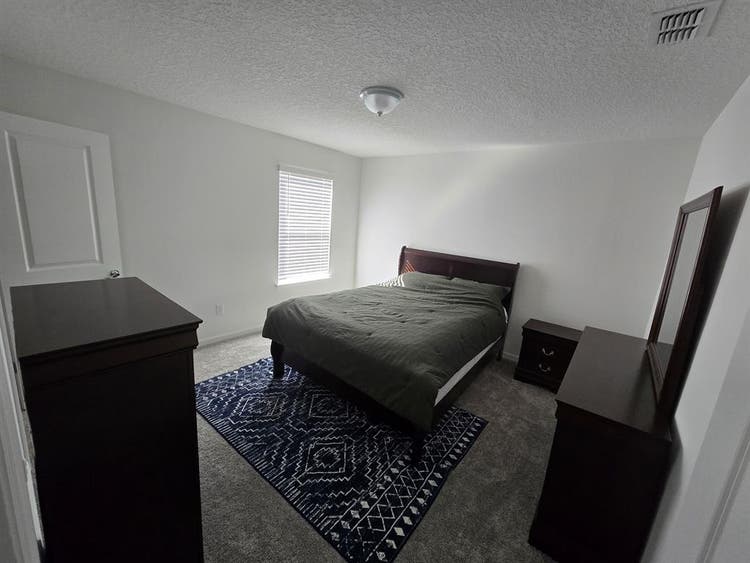 Room renting in !