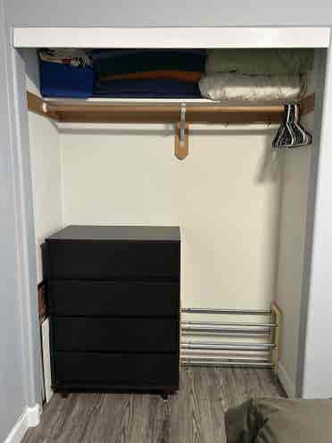 Roommate for quiet SE PDX home