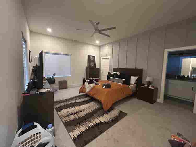 Need a Roommate