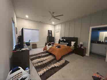 Need a Roommate