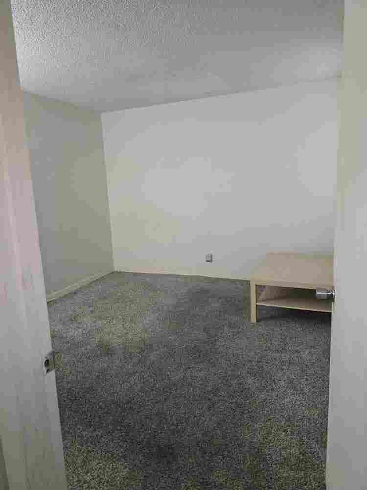 Affordable spacious bed&bath avail