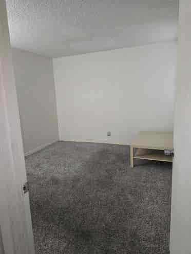 Affordable spacious bed&bath avail