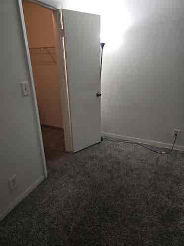 Affordable spacious bed&bath avail