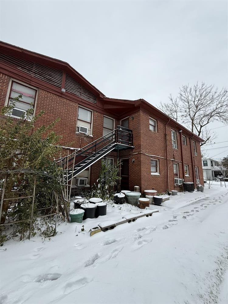 Seeking Roommate