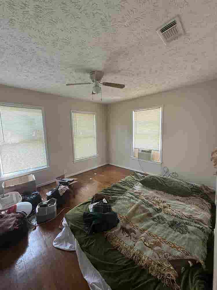 Seeking Roommate