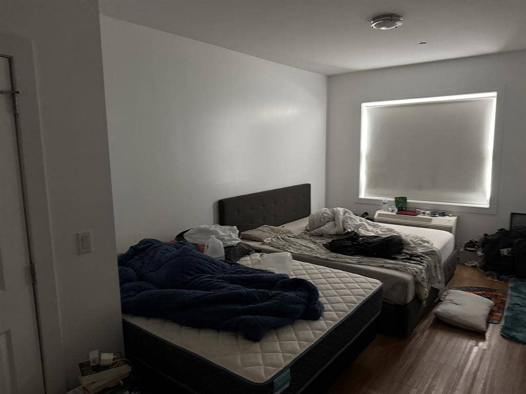 2bhk shared room for male