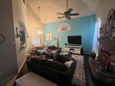 2 rooms available lots of amenities