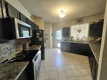 2 rooms available lots of amenities