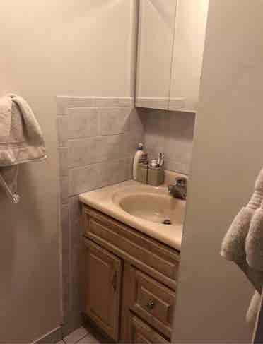 Private room for immediate move in