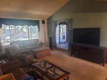 Home and Room Share