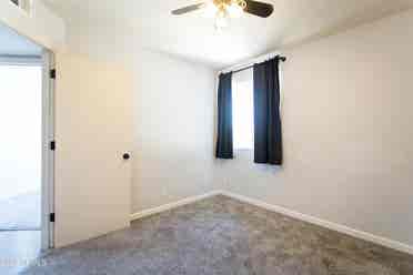 Furnished room for rent w/utilities