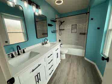 Furnished room for rent w/utilities