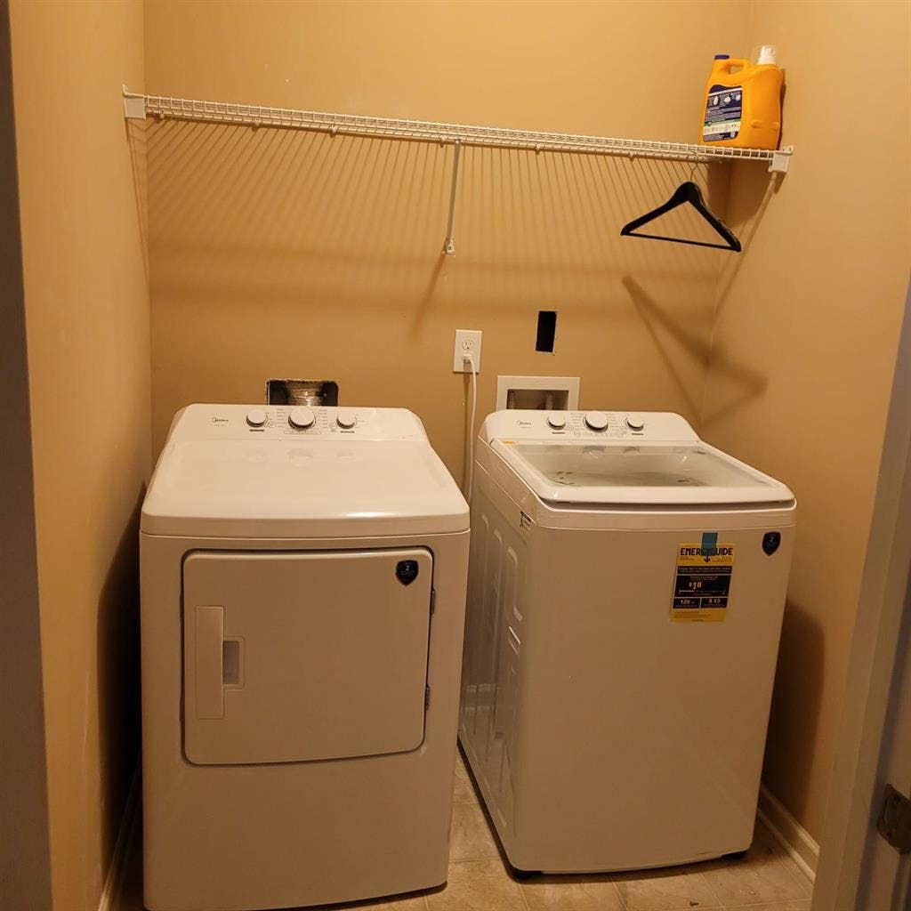 3 Rooms for Rent