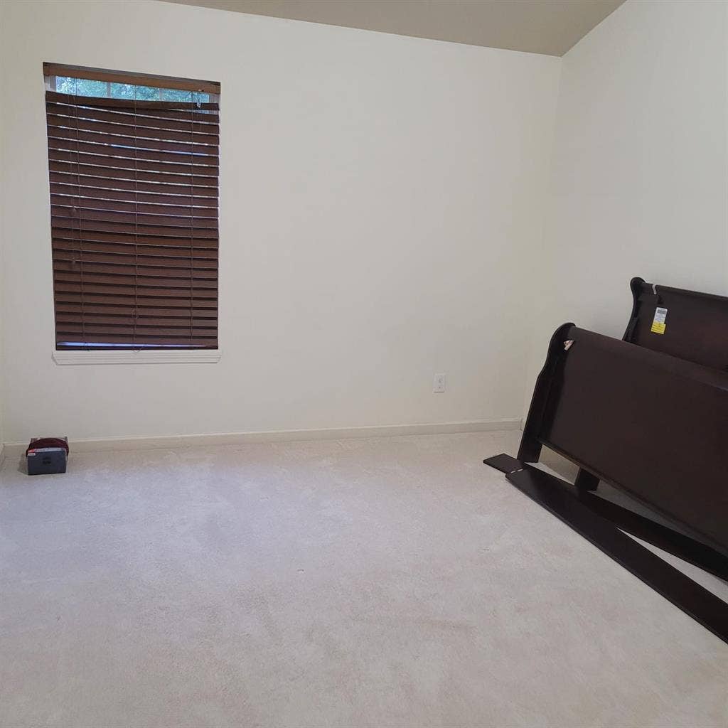 3 Rooms for Rent