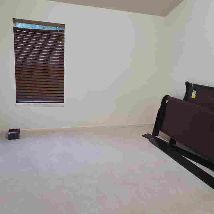 3 Rooms for Rent