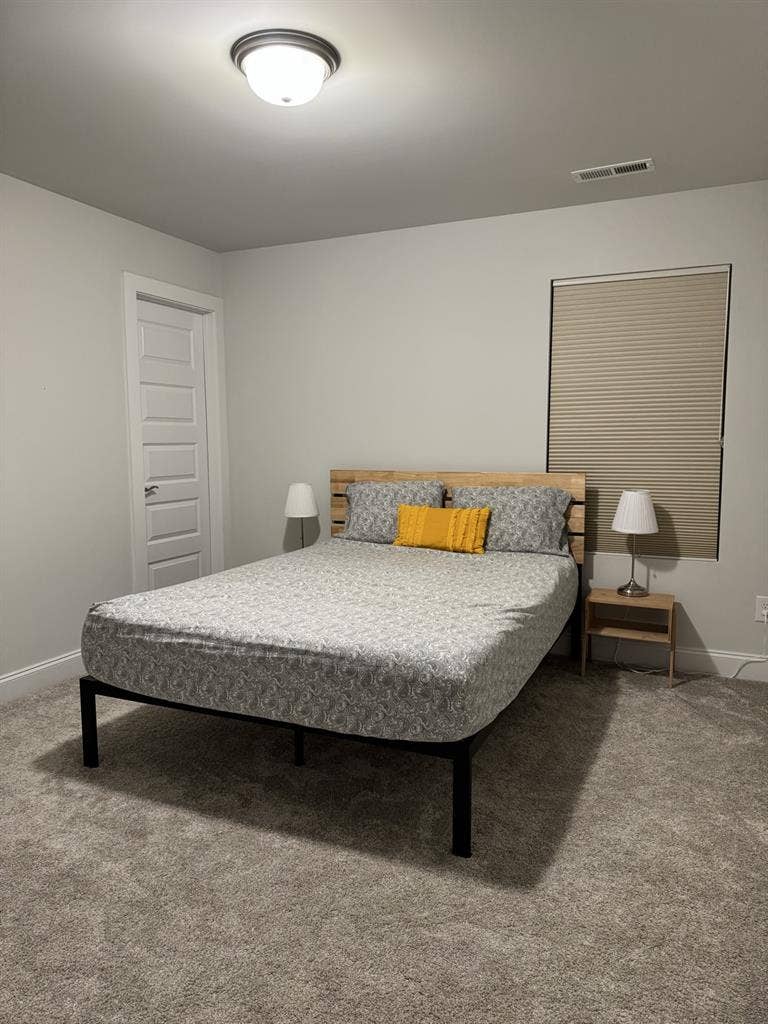 Furnished bedroom for rent