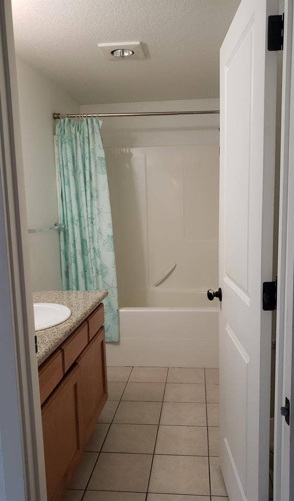 Master Bedroom w/ Private Bath