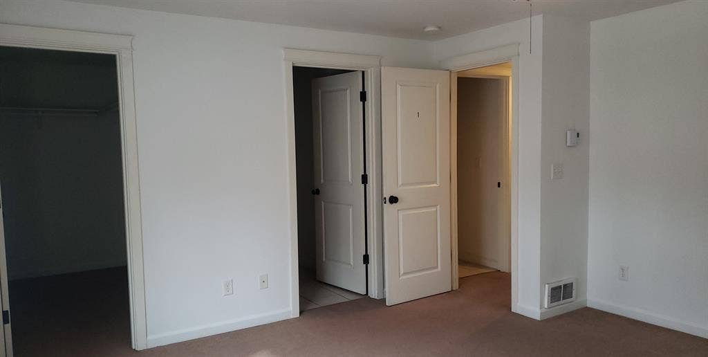 Master Bedroom w/ Private Bath