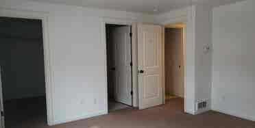 Master Bedroom w/ Private Bath