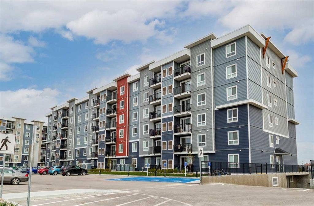 1 bedroom available