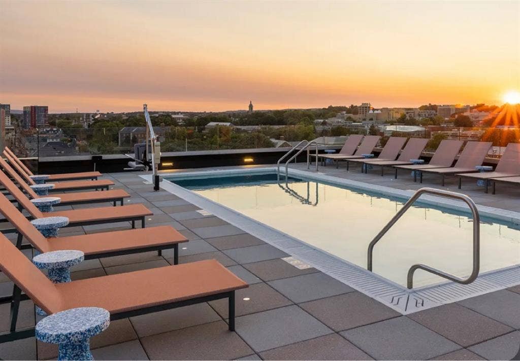Oliv Hetzel Apartment at Penn State