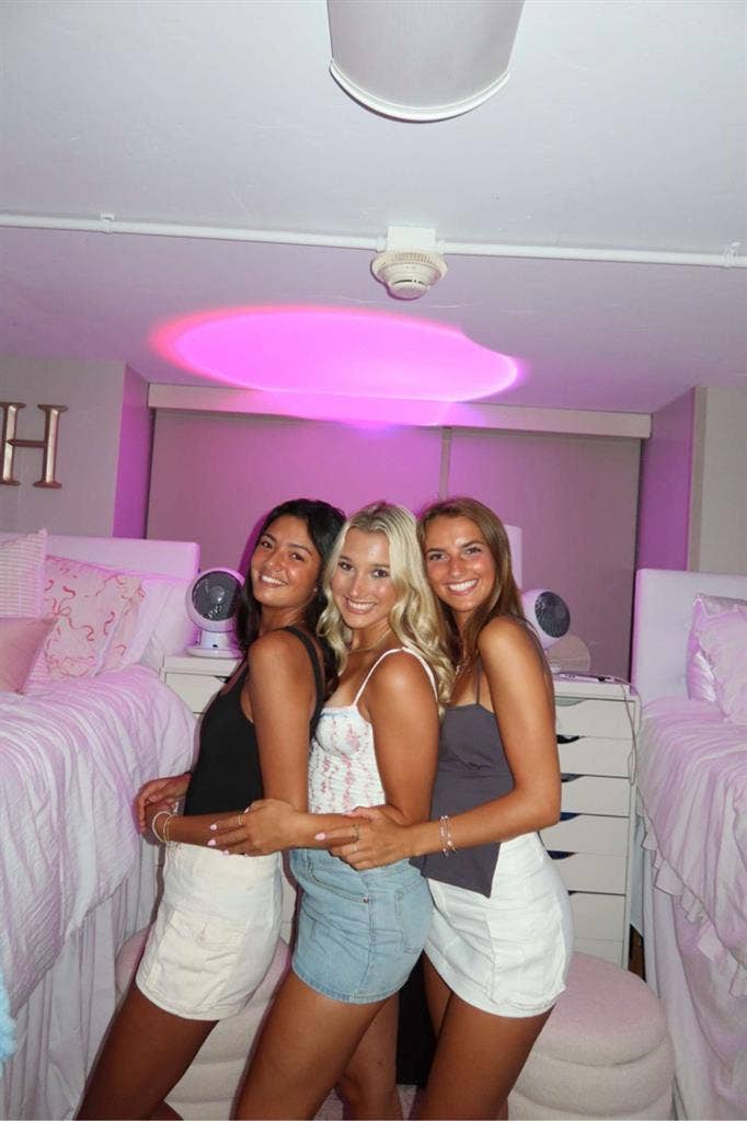 Oliv Hetzel Apartment at Penn State