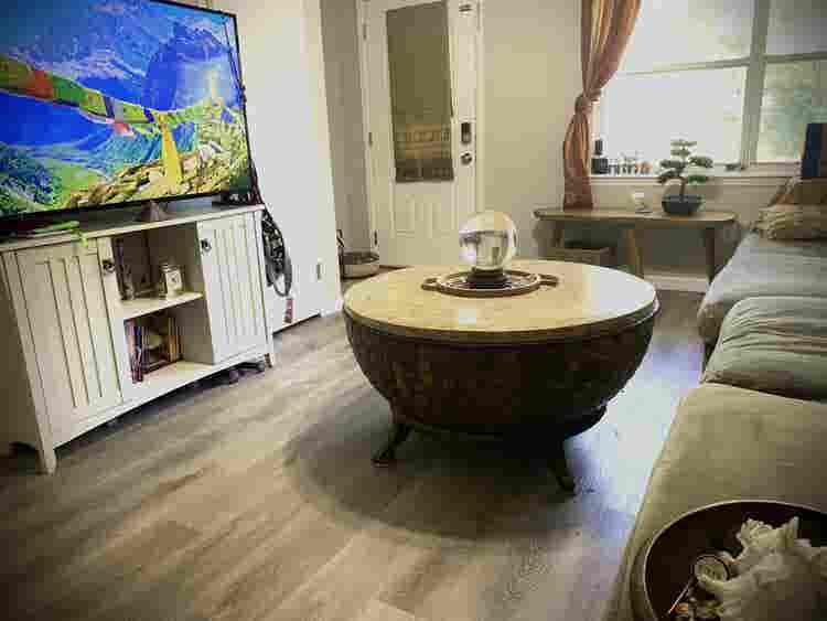 Fernandina Beach seeking roommate
