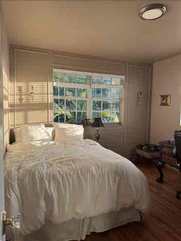 Miami Beach 2 bedroom apt furnished