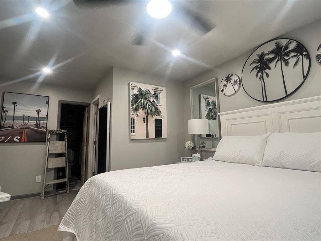 Fully Furn Contact me immediately