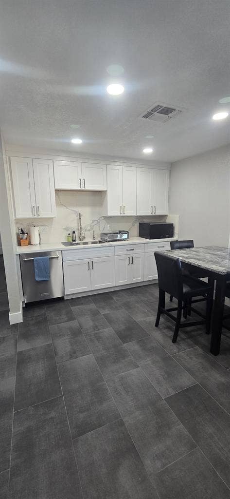 Furnished,WIFI + Utilities Included