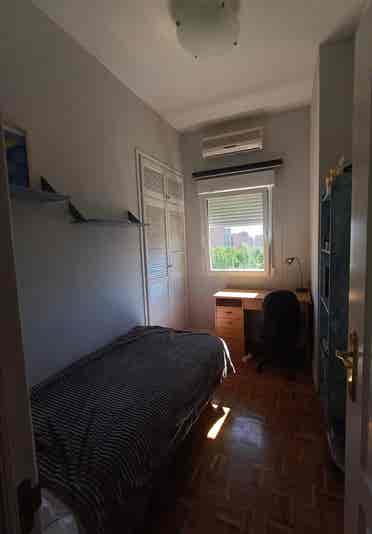 Habitación en piso de 3, Madrid