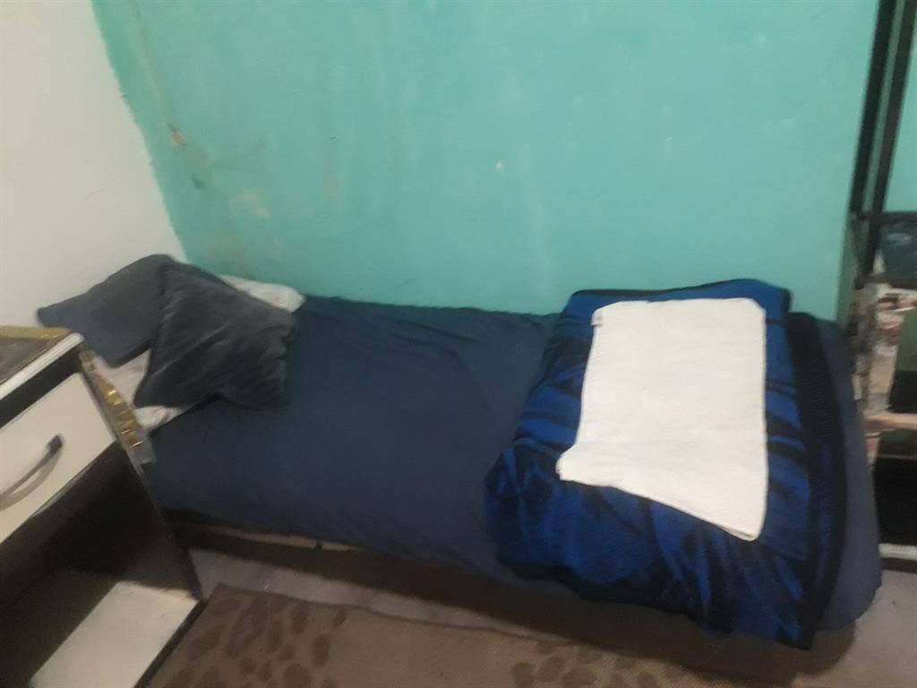 Quarto solteiro na bela vista