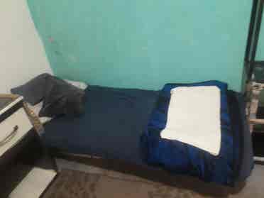 Quarto solteiro na bela vista