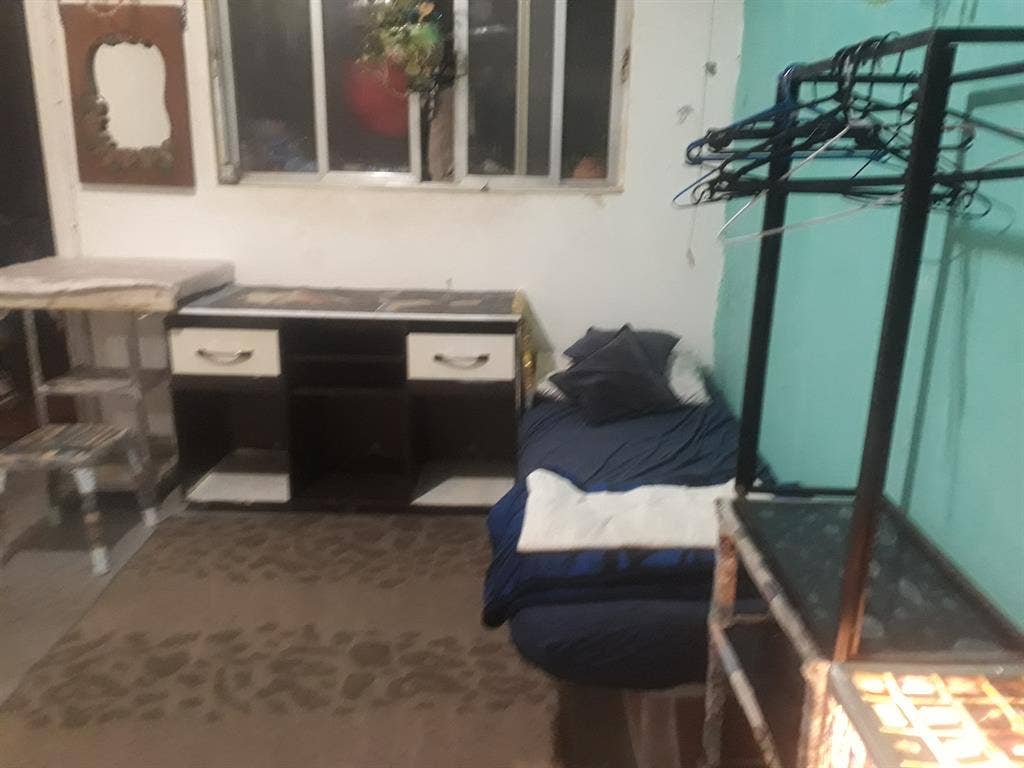 Quarto solteiro na bela vista