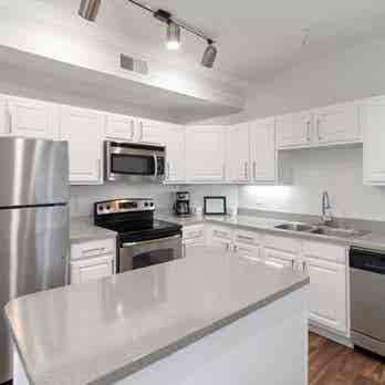Roommate needed for  bath