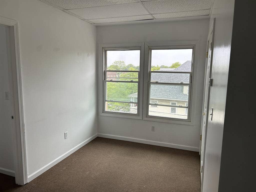 Need Tenant! Can Do Per Room