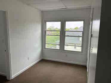 Need Tenant! Can Do Per Room