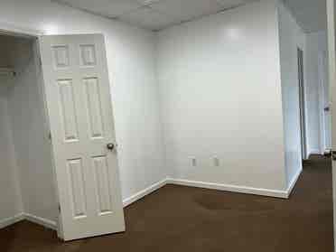 Need Tenant! Can Do Per Room