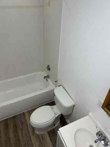 Need Tenant! Can Do Per Room