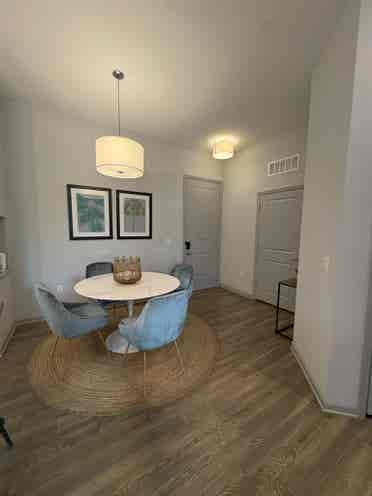 Looking for a roomie in fort myers