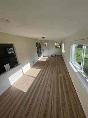 ROOMMATE WANTED! Master suite room