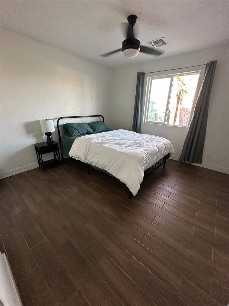North Phoenix room for rent