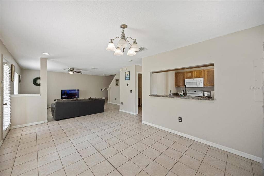 Private Room Near Sanford Airport