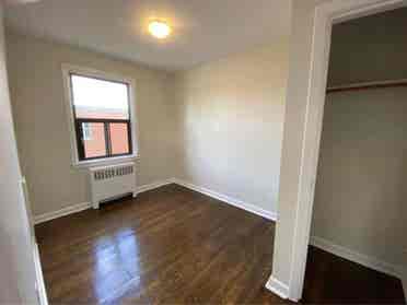8 Grant Blvd
