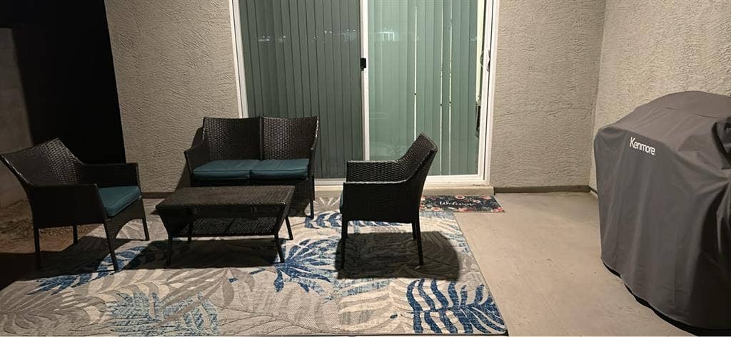 Quiet/Cozy/Modern