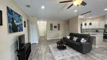 Private Bedroom in Palm Bay